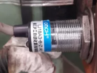 Cảm Biến LJ18A3-8-Z/AY  Omch